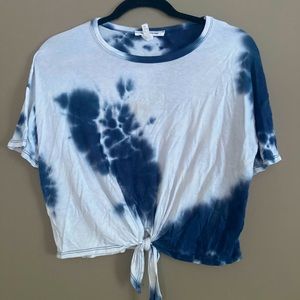 Cute tie dye tied front cropped loose tee
